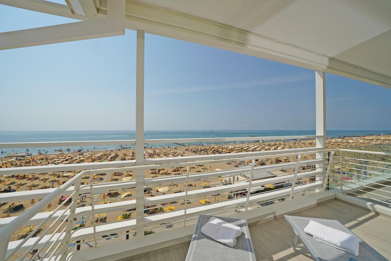 Hotel Strand A Frontemare Jesolo Extérieur photo